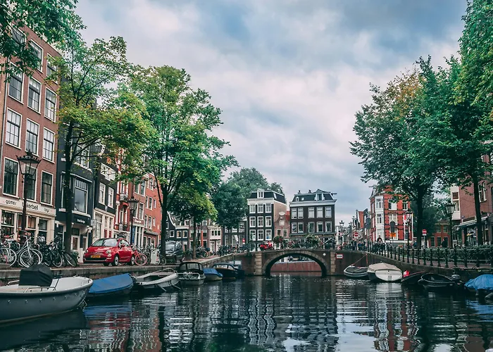 Amsterdam Cheap Hotels