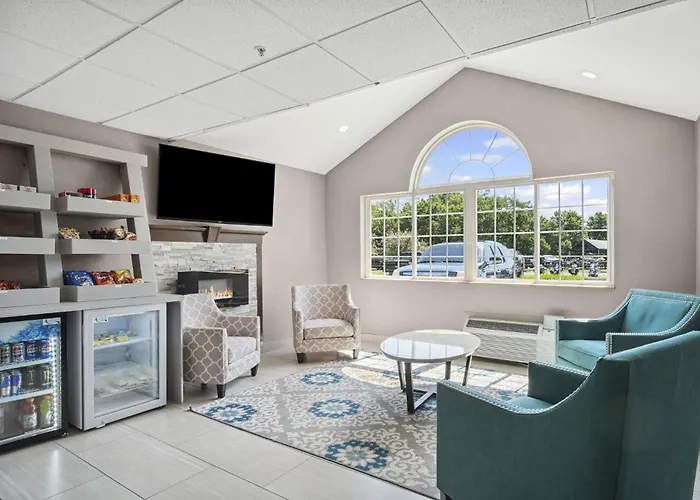 Sonesta Essential Hotels & Suites Kansas City Blue Springs