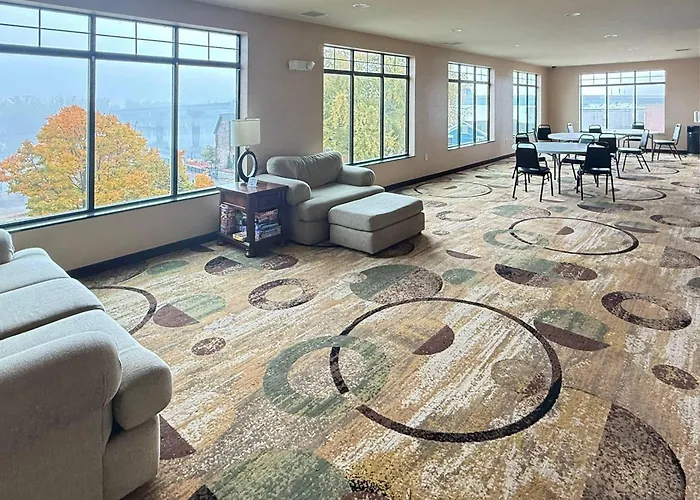 Comfort Inn & Suites Marquette - Prairie Du Chien